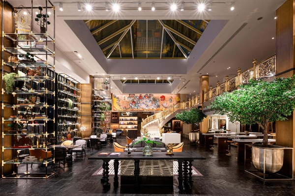 Montien Hotel Surawong Bangkok image 1