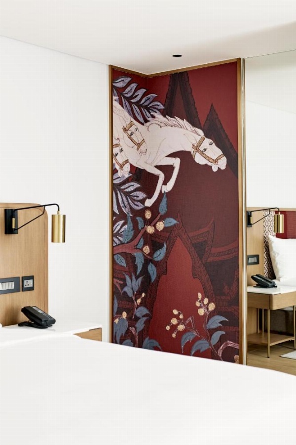 Montien Hotel Surawong Bangkok image 18