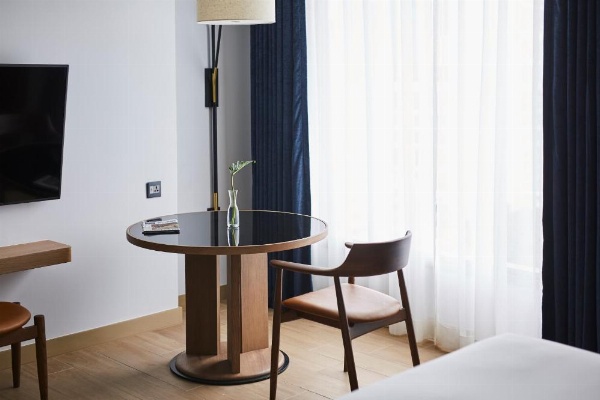 Montien Hotel Surawong Bangkok image 27