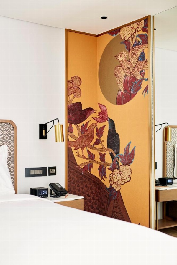 Montien Hotel Surawong Bangkok image 7